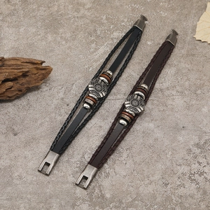 Men's retro multi-layer braided leather bracelet with vintage metal clasp and wood beads