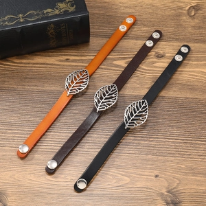 Three-piece set of leather leaf bracelets with adjustable snap buttons in vintage style