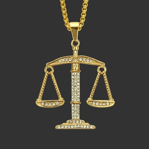 Collier Pendentif Balance Libra Iced Out Pour Hommes Alliage Plaqué Or Bijoux Hip Hop Avec Longue Chaîne Maille Strass