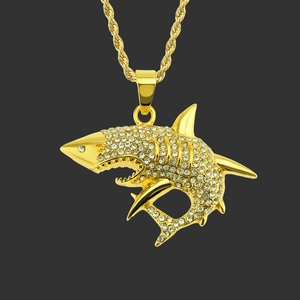 Collier Pendentif Requin Hiphop pour Hommes Alliage Chaîne en Acier Inoxydable Strass Bijoux Animaux Cool Cadeau Homme