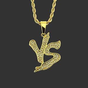 Collier Pendentif Lettre VS Hip Hop pour Hommes Pendentif en Alliage avec Strass Chaîne Corde en Acier Inoxydable Bijoux Streetwear