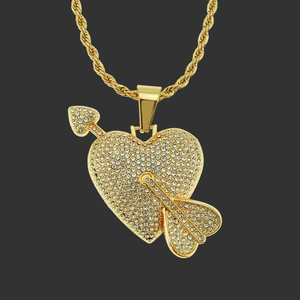Hip Hop Iced Out Heart Arrow Pendant Necklace Alloy Rhinestone Cupid's Arrow Chain For Women Men Fashion Jewelry Gift