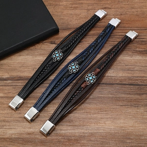 Bracciale da uomo in pelle multistrato con ciondolo margherita turchese, set di 3 pezzi