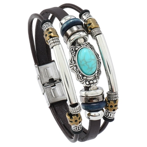 Bracelet multicouche en cuir bohème avec turquoise ovale et fermoir en acier inoxydable