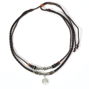 Collier double couche en cuir tressé avec pendentif arbre de vie vintage et perles