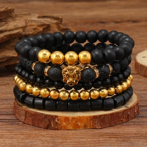 Set di Braccialetti di Perline da Uomo Con Testa di Leone Dorata Pietra Lavica Perline Nere Opache Braccialetti Elastici in Lega Strass