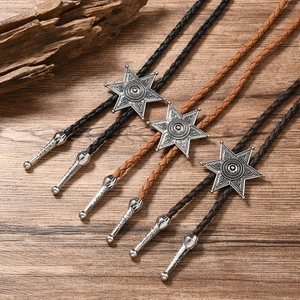 Cravates bolo western avec pendentif hexagramme argenté sur cordon en cuir tressé en trois couleurs