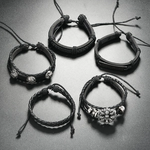 5-piece set of men's multilayer braided leather bracelets with skull charms and metal tags