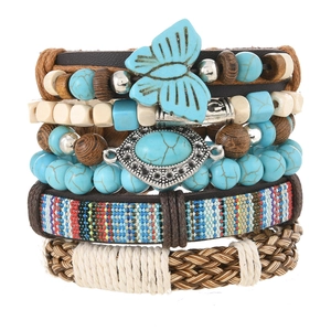 Böhmisches mehrlagiges Türkis-Perlenarmband mit Schmetterlingsanhänger und Webband