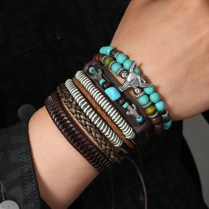 Vintage Mehrlagiges Lederarmband Set für Herren mit Silber Stierkopf und Holzperlen