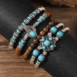 Set di braccialetti a strati in stile boho con ciondolo a cactus e pietre turchesi blu