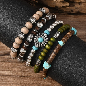 5-teiliges Boho-Armbandset mit Sonnenblumen-Anhänger und türkisfarbenen Perlenakzenten