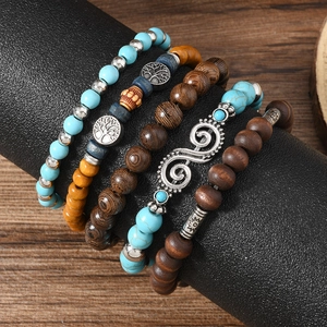 Ensemble de cinq bracelets multicouches pour hommes avec perles en bois et breloque arbre de vie