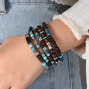 Ensemble de bracelets en perles multicouches bohème avec couronnes et turquoises