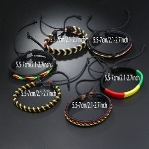 Lot de six bracelets tressés multicouches style bohème aux couleurs Rasta rouge jaune vert