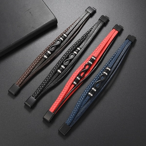 Bracelet multicouche en cuir tressé avec symbole de l'infini et fermoir magnétique