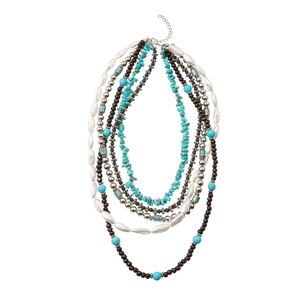 Collier artisanal bohème à plusieurs couches avec turquoise, bois et perles