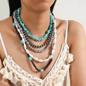 Collier Bohème Multicouche Künstliche Perles de Turquoise et Bois Alliage Faux Künstliche Perles Style Navajo Ethnique Vintage pour Femmes Ajustable