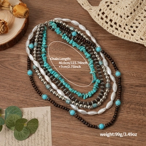 Collier bohème à 5 rangs fait main avec perles de turquoise et bois de style Navajo