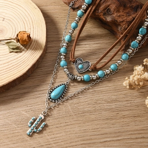 Boheemse meerlaagse turquoise kralenketting set met hart en cactus hangers