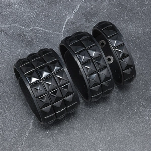 Punk Black Rivet Leather Bracelet For Men Women Pyramid Studded Rock Wristband Adjustable Button Closure Gothic Jewelry Accessory