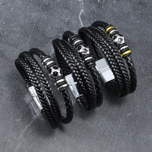 Bracelet Homme Rétro en Cuir Football Tressé Multi-rangs Avec Boucle Magnétique en Alliage Bijoux de Mode Sport Ethnique