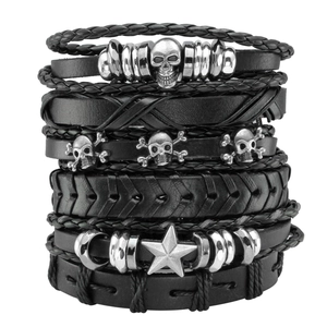Set de bracelets punk en cuir noir avec breloques tête de mort et cordes tressées