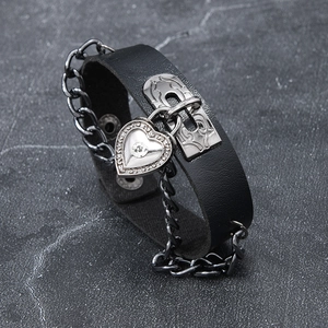 Schwarzes Lederarmband im Punk-Stil mit Herzanhänger und grober Metallkette für Damen