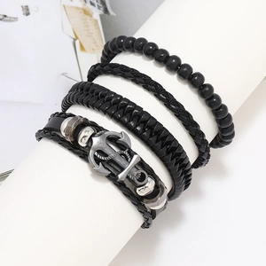 Coffret de 4 bracelets pour hommes en cuir noir avec un pendentif ancre argentée chic