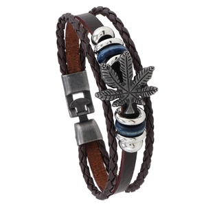 Men's retro multilayer leather bracelet with a maple leaf pendant and metal beads