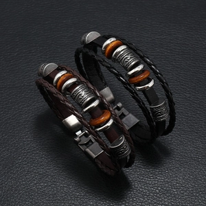 Men Retro Multi-layer Braided Leather Bracelet Wood Beads Alloy Buckle Punk Ethnic Style Cowhide Bracelet Bangle Jewelry Gift