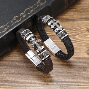 Men Retro Braided Leather Cross Bracelet Vintage Alloy Magnetic Clasp Bracelet Simple Punk Style Bangle Jewelry Gift