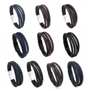 Bracelet multicouche en cuir tressé pour hommes avec fermoir magnétique et métal mat