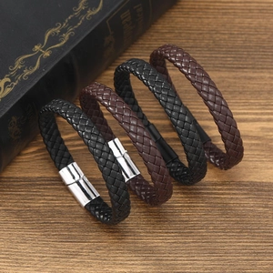 Bracelet en Cuir Tissé à la Main Vintage Pour Hommes Femmes Avec Fermoir Magnétique en Alliage Bijoux de Poignet Punk Rétro
