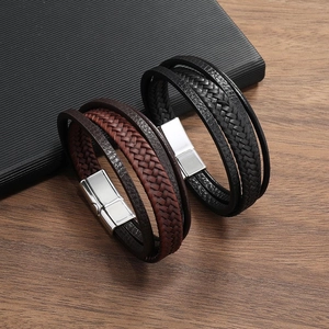 Bracciale da Uomo Multistrato in Pelle PU Intrecciata Vintage Chiusura Magnetica in Lega Gioielli Moda Fatti a Mano