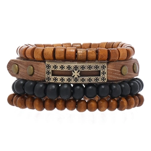 Men's vintage multi-layer leather bracelet set with wooden beads and metal plaque