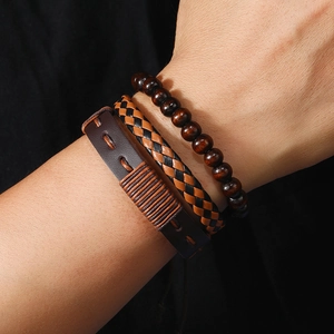 Ensemble de trois bracelets pour hommes en cuir et perles de bois style rétro