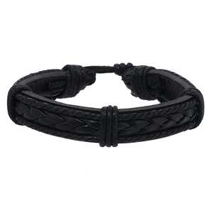 Detail of adjustable slipknot closure on black multilayer braided leather bracelets