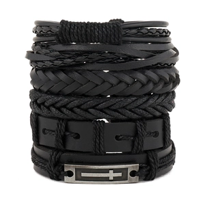 Retro mehrlagiges schwarzes Lederarmband-Set für Herren mit silbernem Kreuzanhänger