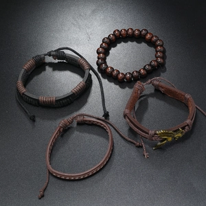 Set of 4 men's vintage hip-hop bracelets with wooden beads and bronze eagle charm