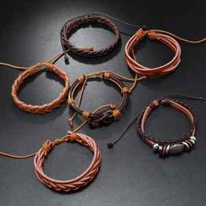 6-teiliges Set Punk-Vintage-Lederarmbänder mit geflochtenen Riemen und Metallperlen für Herren