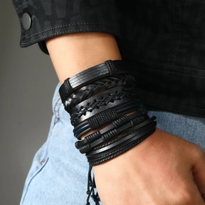 Set di 12 bracciali vintage da uomo in pelle nera multistrato intrecciata a mano