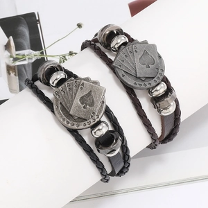 Détails des bracelets en cuir pour hommes avec breloques vintage au motif de poker