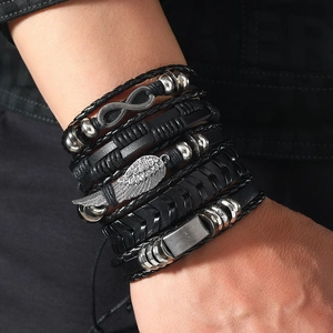 Bracelet multicouche en cuir pour homme avec charms infini et ailes d'ange style vintage