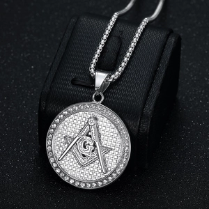 Silver Masonic AG pendant necklace with round zircon inlay and polished box chain