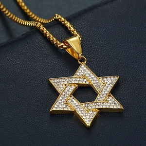 Collana con ciondolo Stella di David in acciaio inossidabile dorato e cristalli lucidi