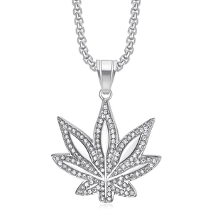 Pendentif feuille d'érable style hip-hop argenté avec cristaux scintillants sertis