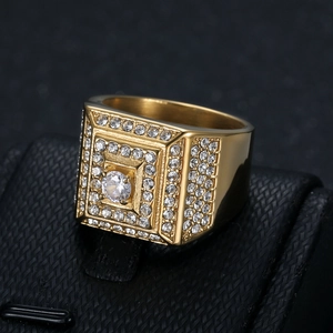 Luxurious gold-plated hip-hop ring with a large center zircon and side pave stones