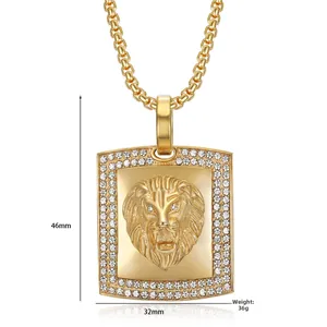 Détail du pendentif tête de lion plaqué or avec dimensions 46x32mm et poids de 36g