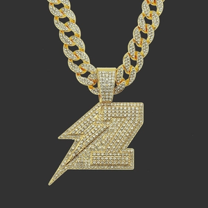 Collier Pendentif Éclair Hip Hop pour Hommes Plaqué Or en Alliage de Strass Chaîne à Mailles Cubaines Bijoux